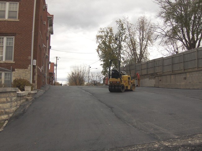 Photo - Plaza Apartments