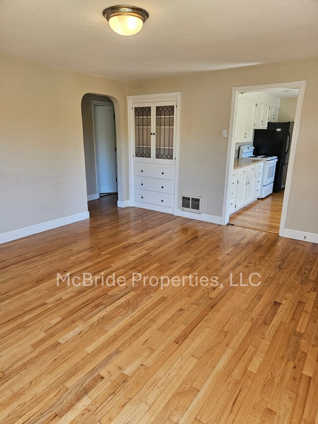 Photo - 260 N Knights Bridge Rd