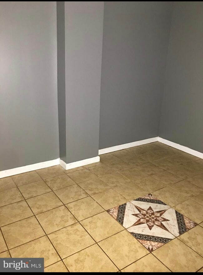 Full one bedroom apartment available 7/1/22 - 4811 Darrah St Unit First floor