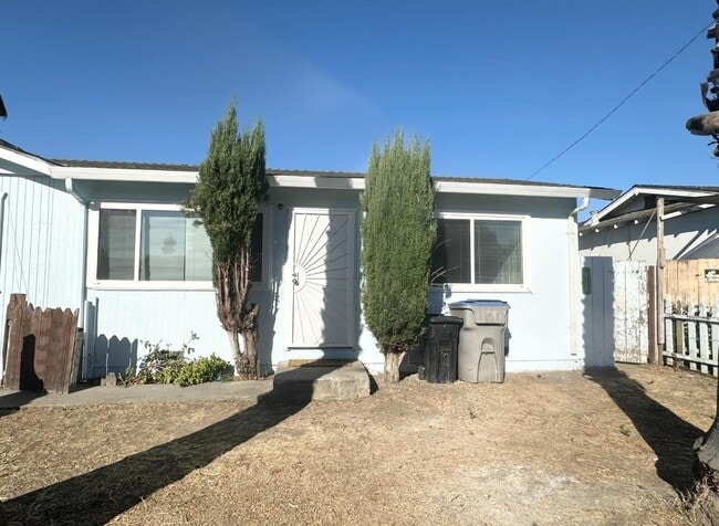 Building Photo - 524 Sanders Ave Rental