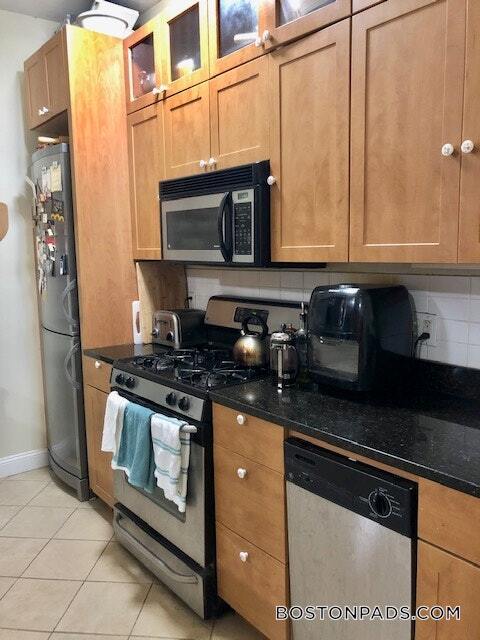 160 St Botolph St Unit 4
