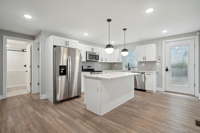 Building Photo - 1511 N 17th St Unit 1R