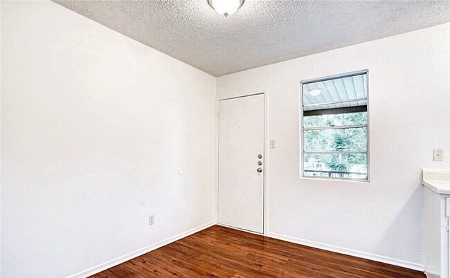 728 Martindale Rd