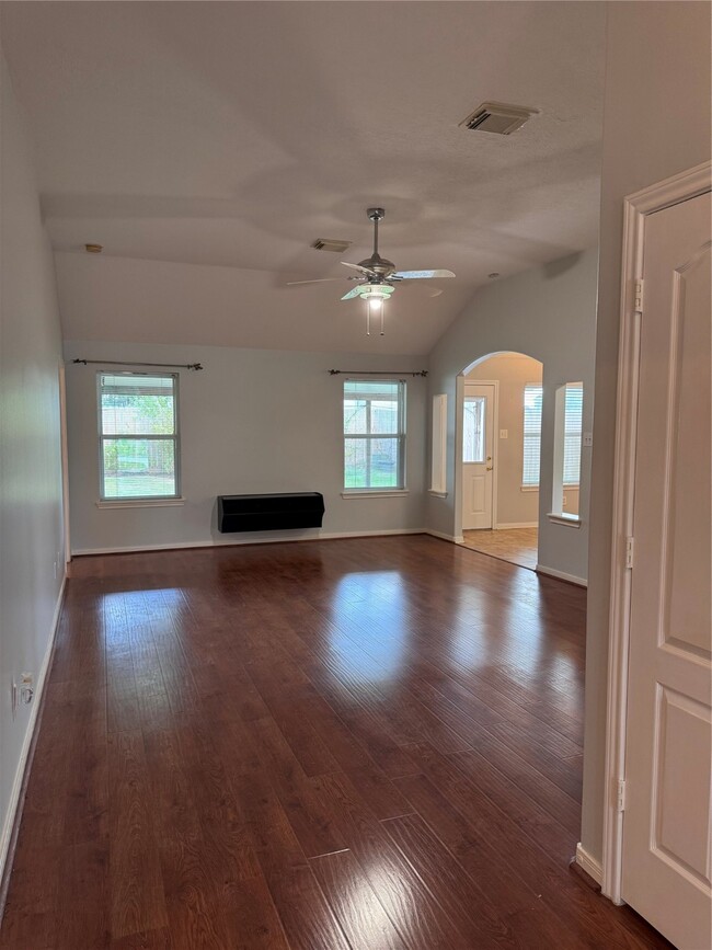 Photo - 21135 Woodland Green Dr
