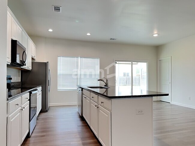 Photo - 111 Cherian Ct