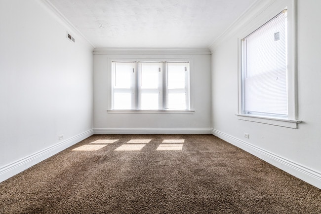 Photo - 11250-56 S Indiana Ave