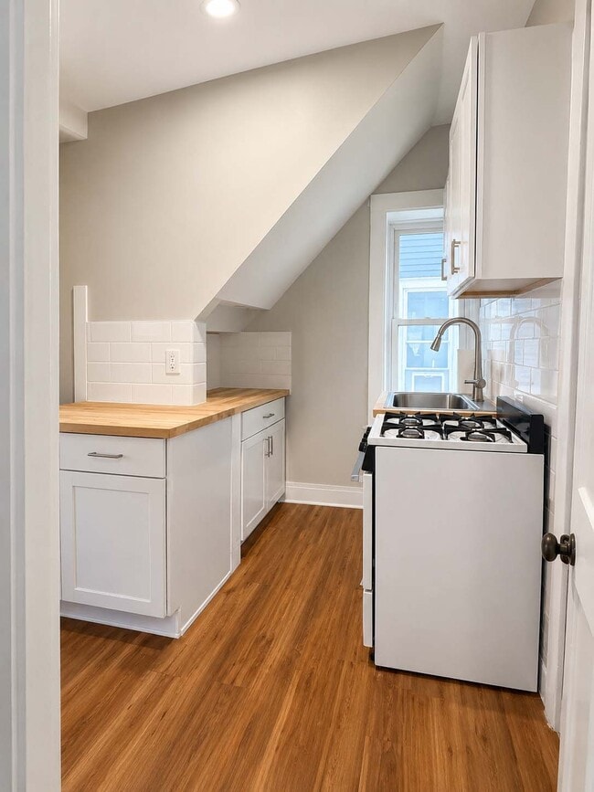 Photo - 24 Cleveburn Pl Unit F1