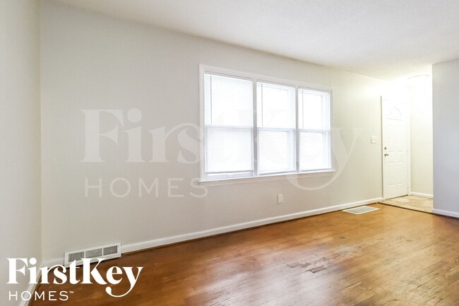 Photo - 10110 Hillcrest Rd