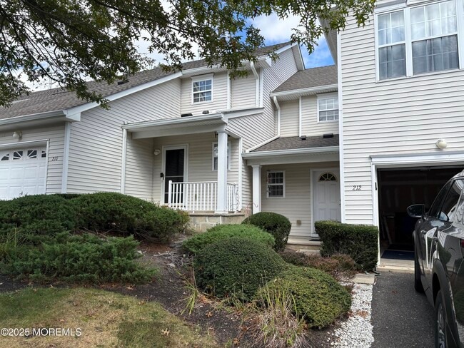 Photo - 212 Frankfort Ave