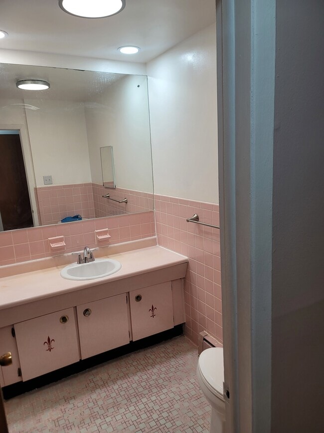 Photo - 270 Herbert Ave Unit 270 herbert av apt 1, hillside nj 07205