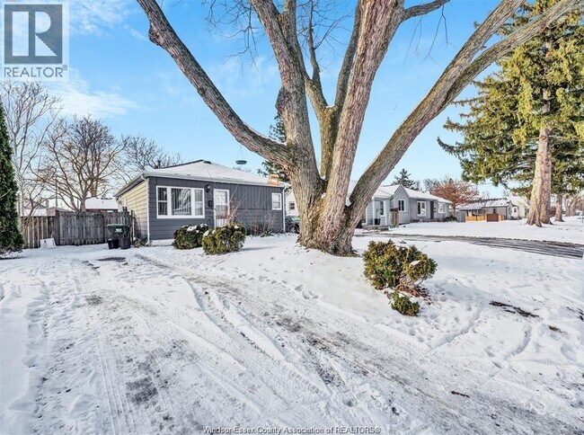 Photo - 2519 Tourangeau Rd