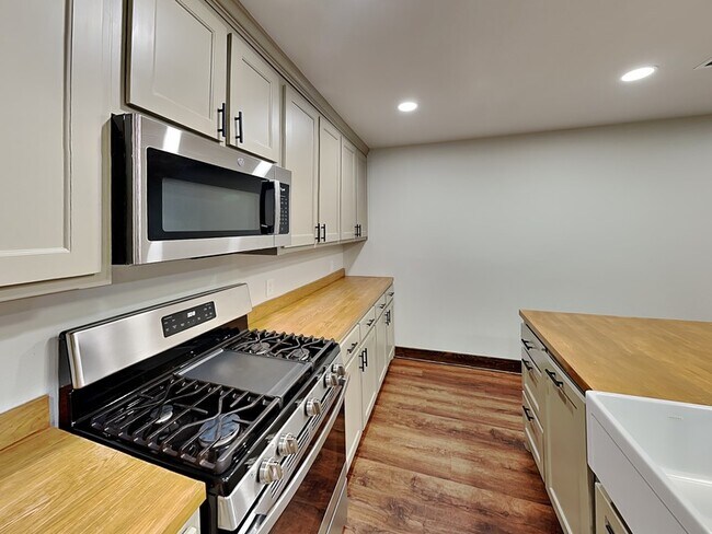 Photo - 1217 Circle Park Blvd