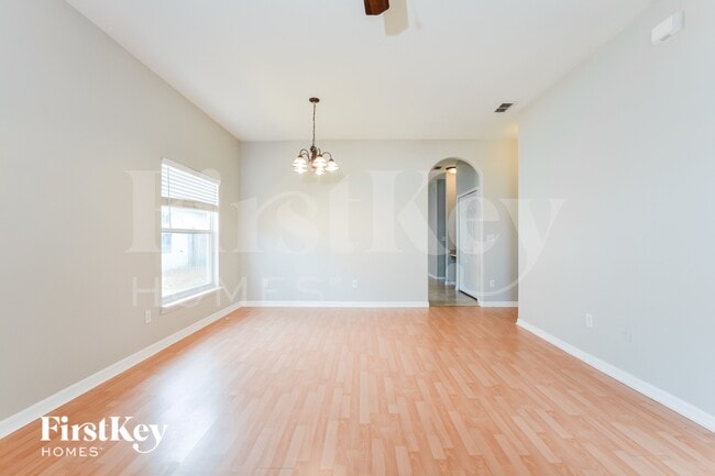 2530 Dwyer Ln