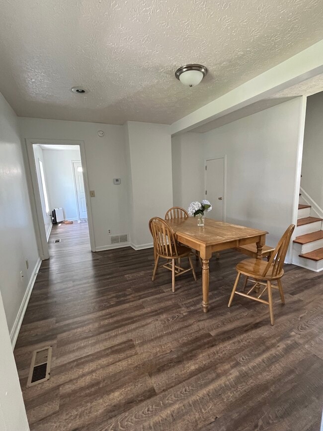 Photo - 501 N Campus Ave