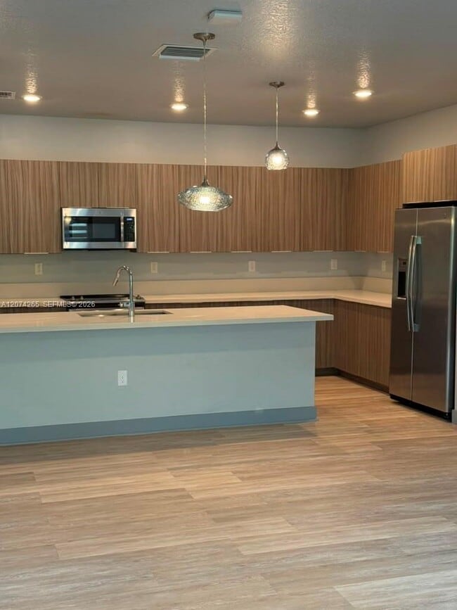 Photo - 4940 NW 83rd Ave