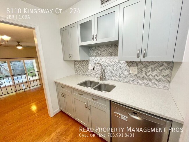 Photo - UPDATED 2 BEDROOM HOME - PRVATE BACK YARD ...