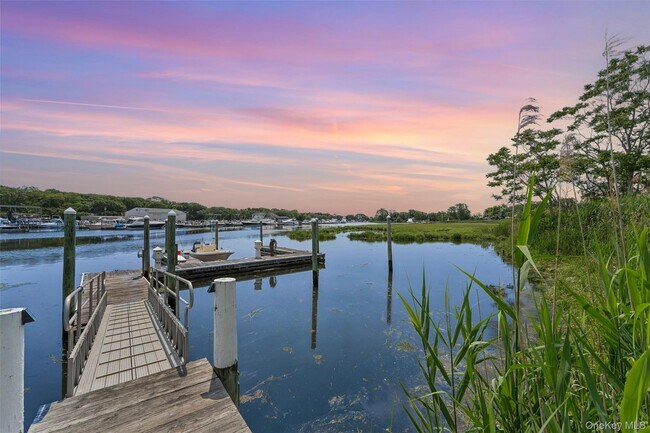 40 Overlook Dr
