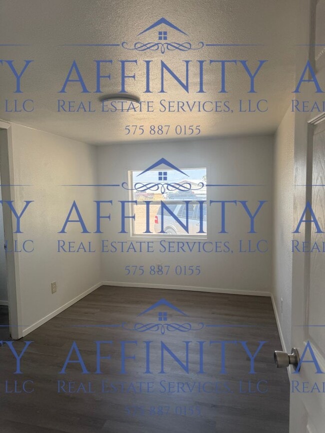 Photo - 328 E Derrick Rd Unidad 328 E. Derrick # A