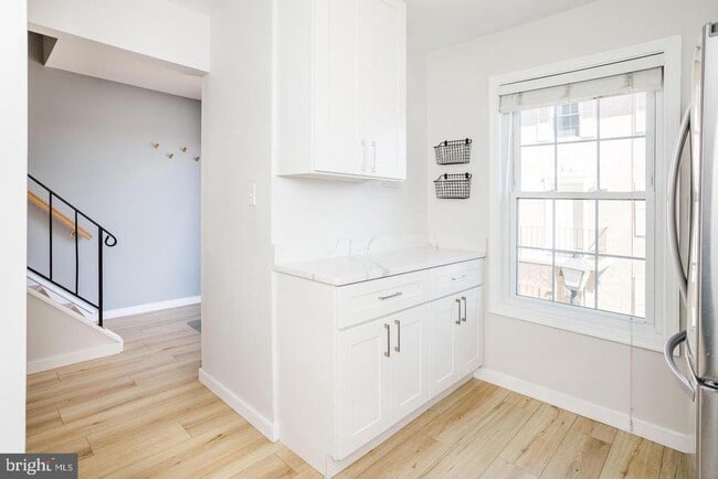 Photo - 933 S Rolfe St