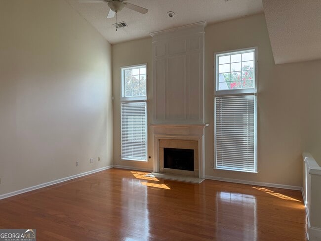Photo - 8910 Ruel Ln