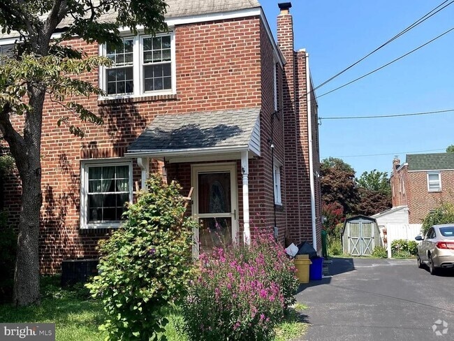 Building Photo - 244 Williams Rd Rental