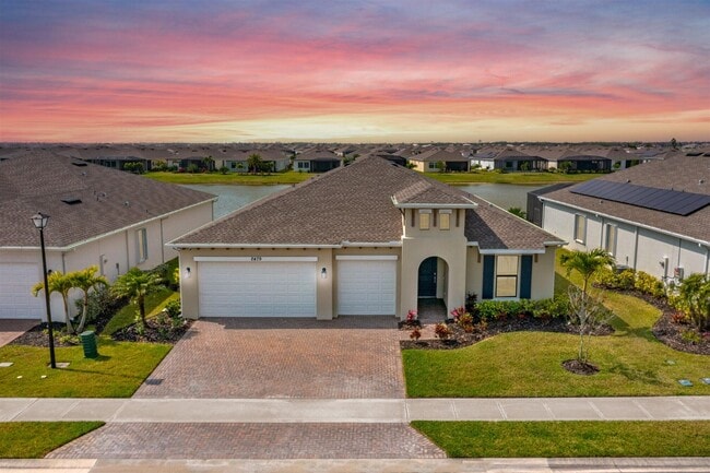 Photo - 2479 Millennium Cir