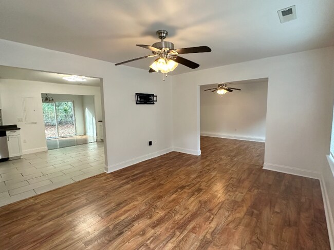 Photo - 3 Twin Lakes Rd