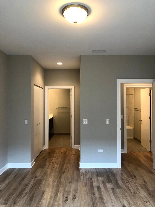 Photo - 2738 N Sayre Ave Unit 02