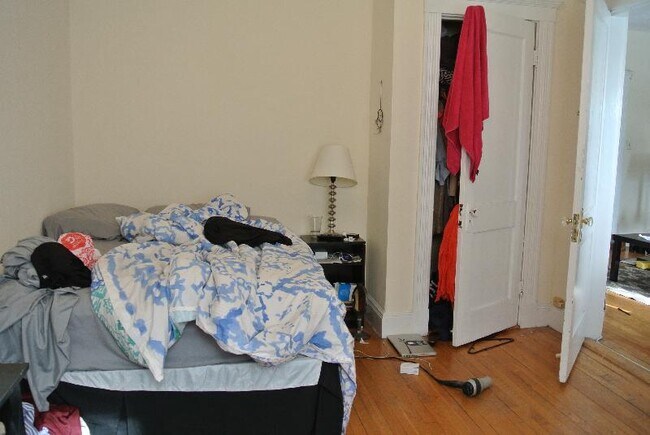 Building Photo - 1715 Commonwealth Ave Unit 9