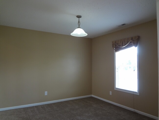 Photo - 101 Dorsett Ct
