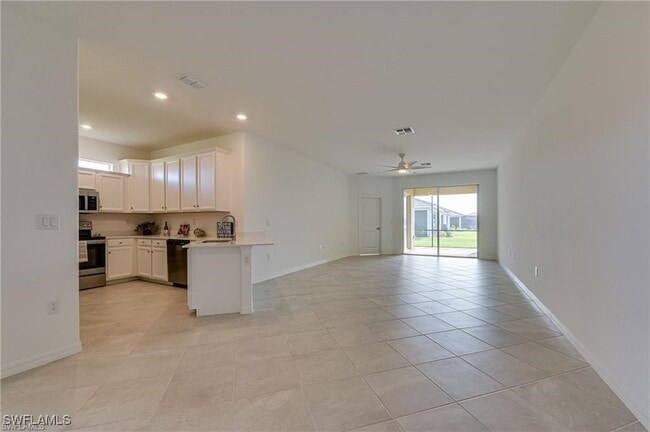 Photo - 2620 Vine Ave