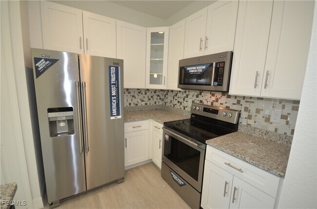 Photo - 272 Pelton Cir