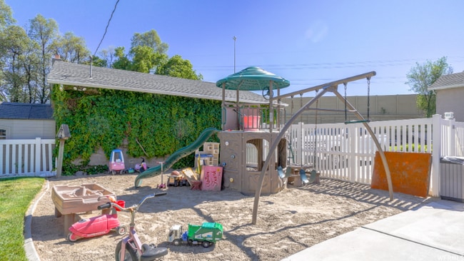 Photo - 1003 W 500 S