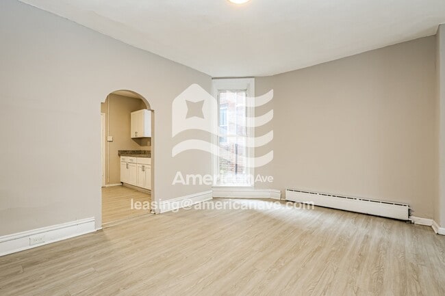 Photo - 5853 Webster St