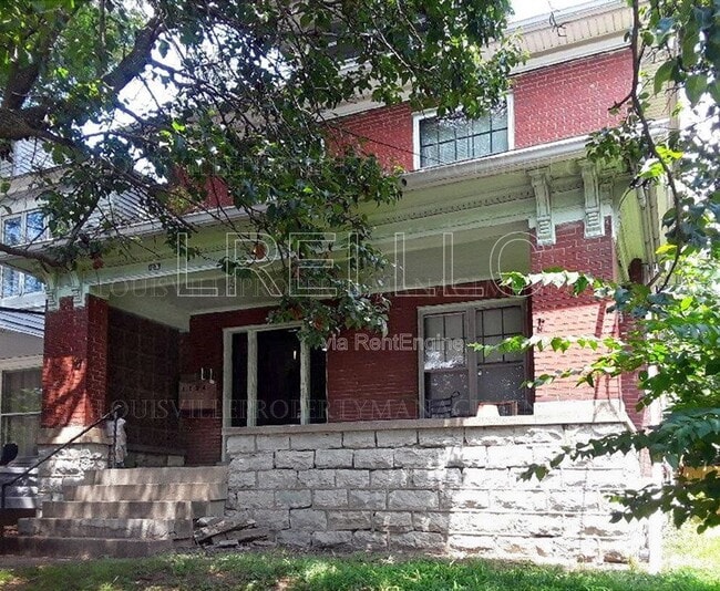 Building Photo - 1035 Baxter Ave Unit 3