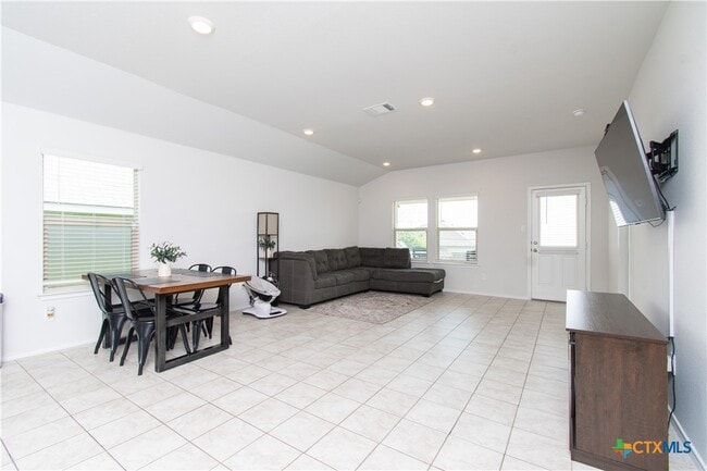 Building Photo - 9610 Malkier Dr