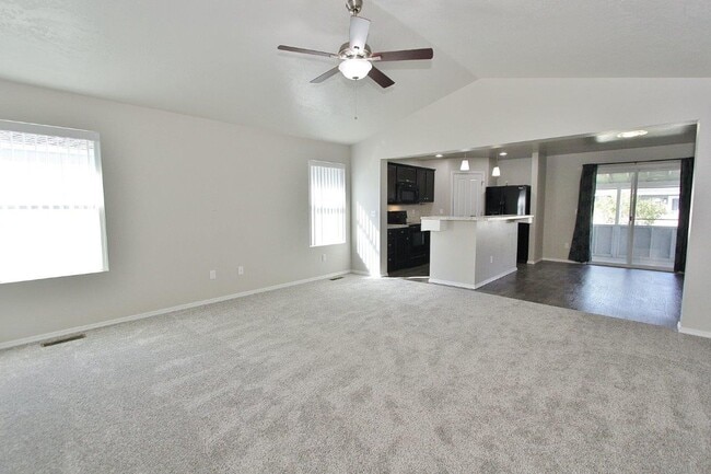 Photo - Beautiful Home in Meridian: Available Now!