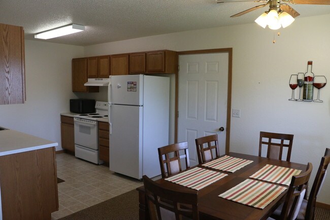 Photo - 105 W 2nd Ave Apartment