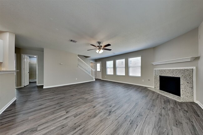 Photo - 16825 Greenhouse St