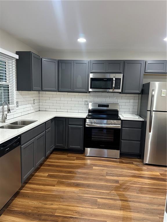 Photo - 820 Howard Ct SW