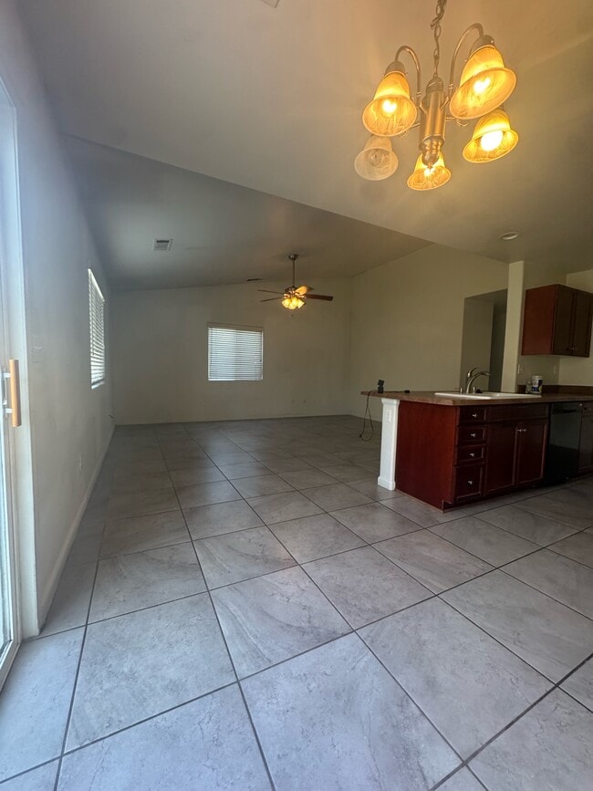 Photo - 5802 Ashintully Ave