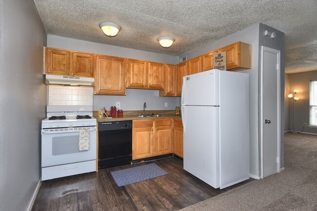 Photo - Heatherstone Apartments