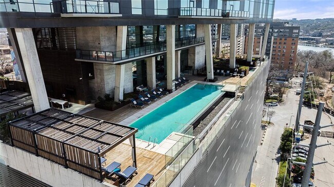 Photo - 70 Rainey St Unit 1701