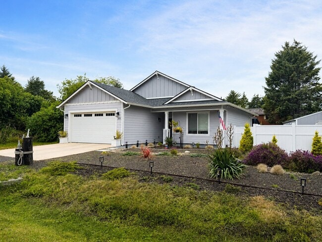 Building Photo - 201 S Narwhal Loop SW
