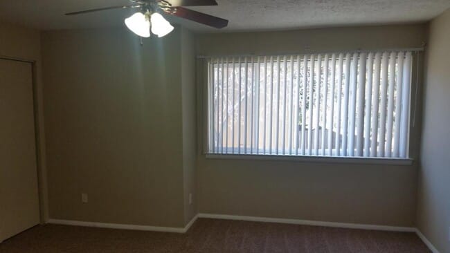 Photo - 46 Sandalwood Cir