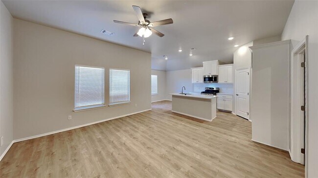 Photo - 9017 NW 127th St