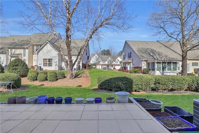 Photo - 2369 Suwanee Pointe Dr