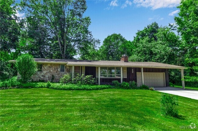 Building Photo - 4770 Boncrest Dr E Rental