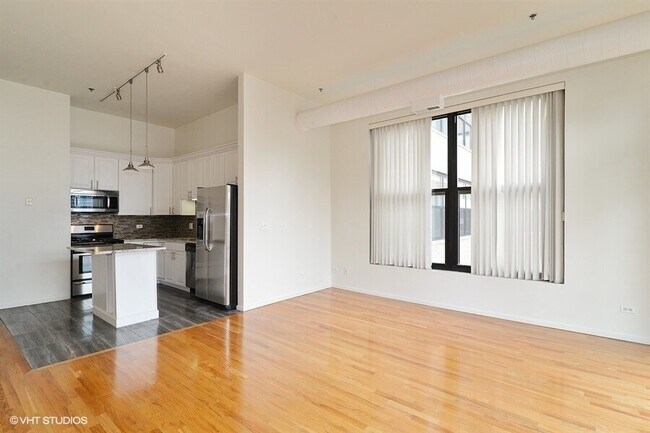 1516 S Wabash Ave Unit 803