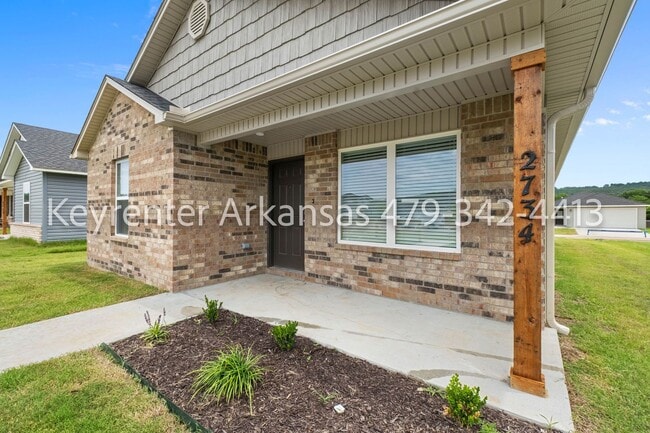 Photo - Stunning Newer Construction in Fayetteville!